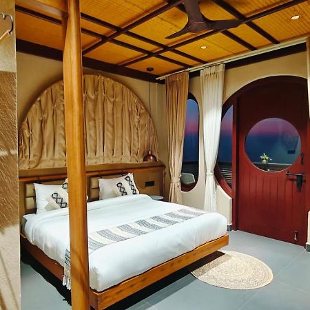 Himalayan Hobbit House Hotel Almora Buitenkant foto