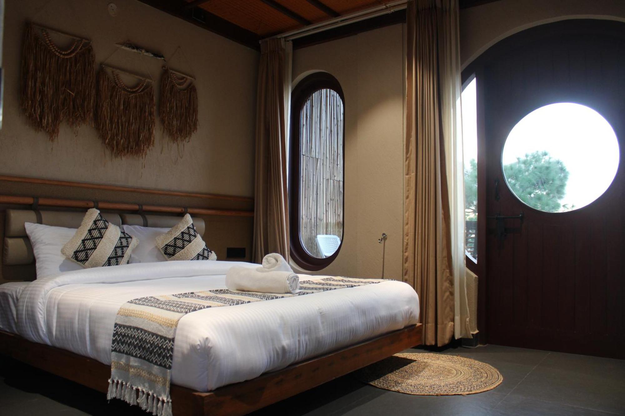 Himalayan Hobbit House Hotel Almora Buitenkant foto