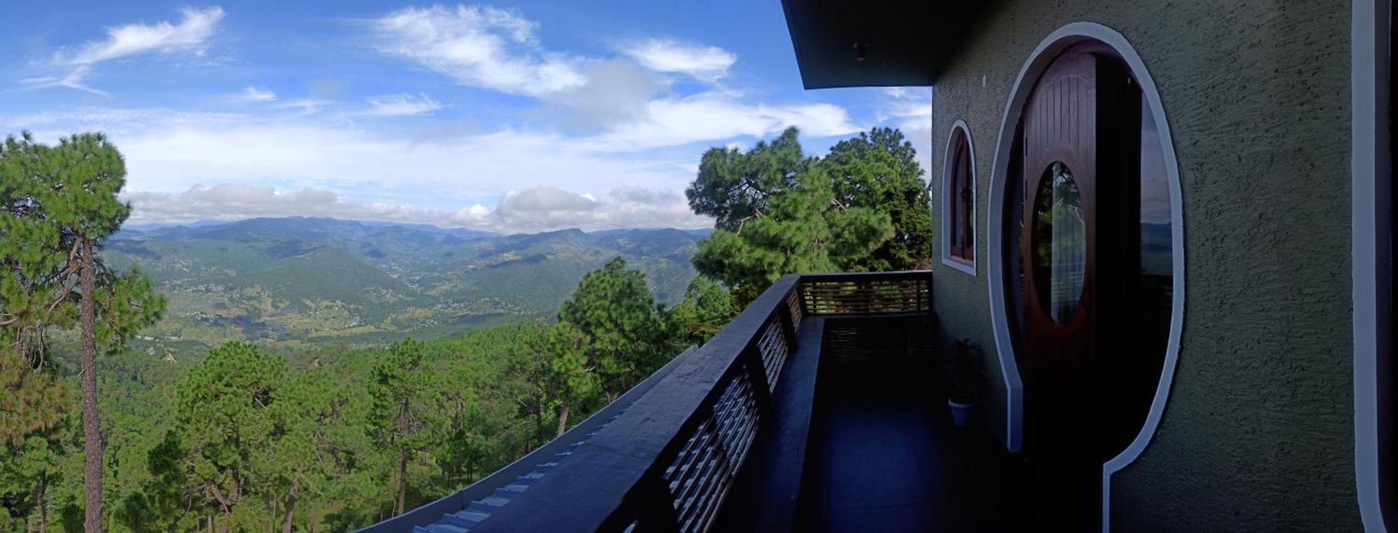 Himalayan Hobbit House Hotel Almora Buitenkant foto