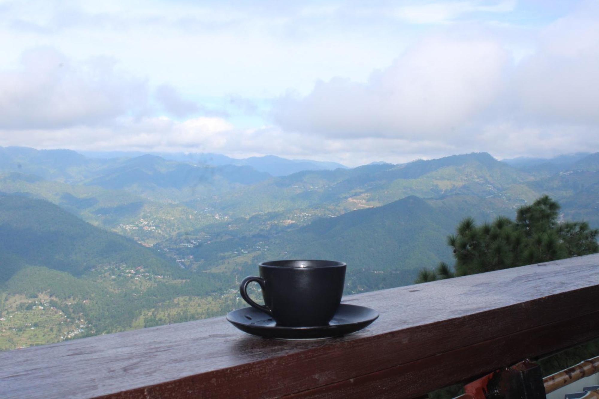 Himalayan Hobbit House Hotel Almora Buitenkant foto