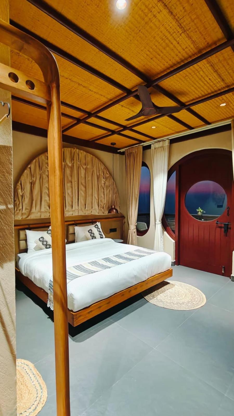 Himalayan Hobbit House Hotel Almora Buitenkant foto